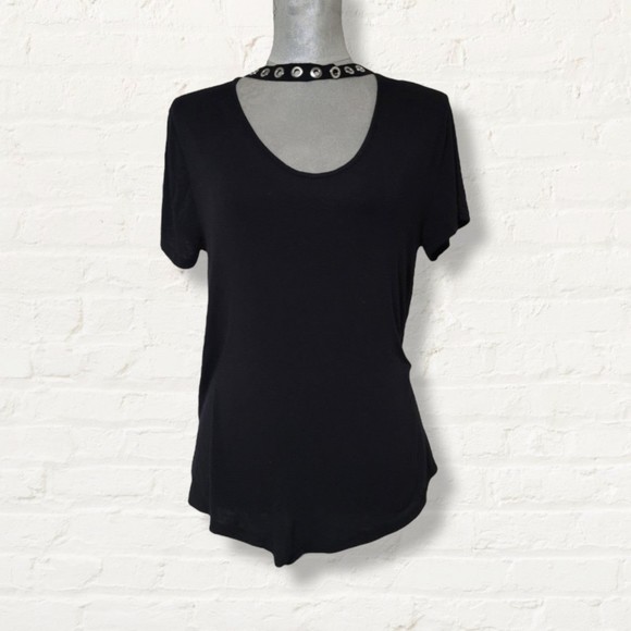 Charlotte Russe Tops - M Charlotte Russe grommet collar cut out tee short sleeve v tail black goth